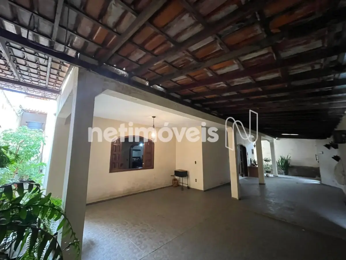 Casa para Venda com 5 quartos no bairro São José