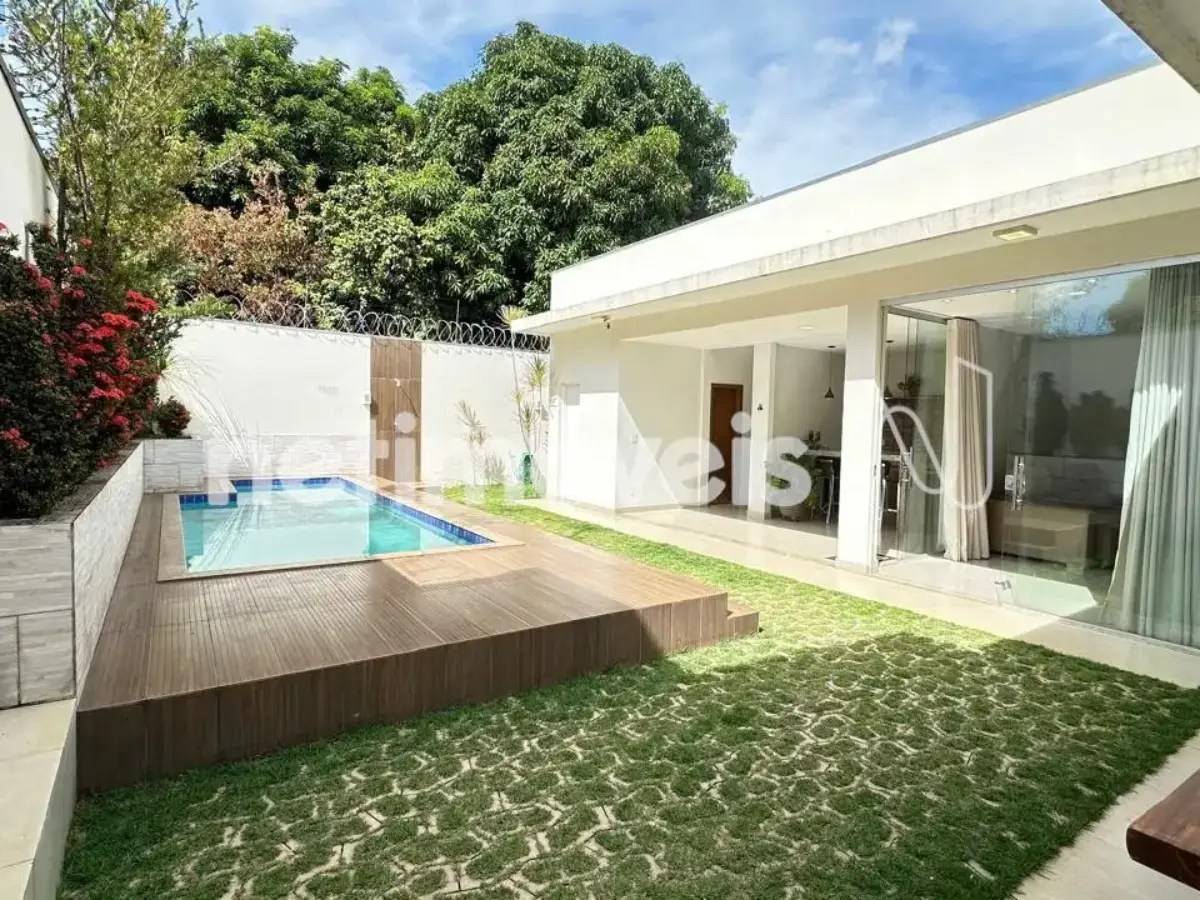 Casa para Venda com 5 quartos no bairro São Judas Tadeu I