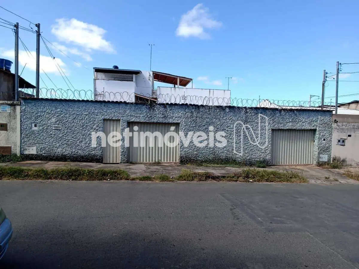 Casa para Venda com 4 quartos no bairro Sagrada Família