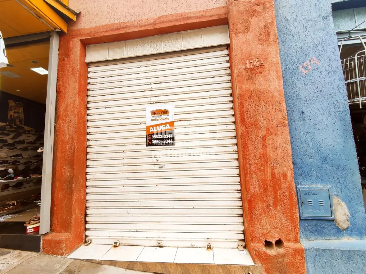 Ponto Comercial para Locação de área principal de 18,00 m² no bairro Centro