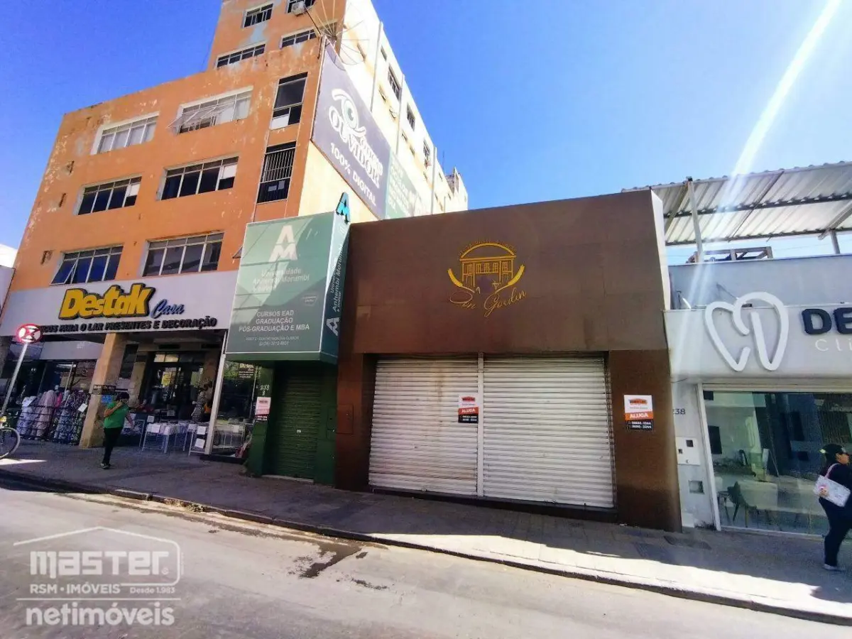 Ponto Comercial para Locação de área principal de 200,00 m² no bairro Centro