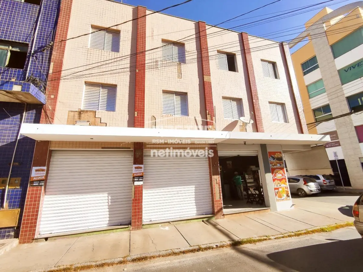 1165_0-1 Ponto Comercial para Locação de área principal de 32,00 m² no bairro Centro