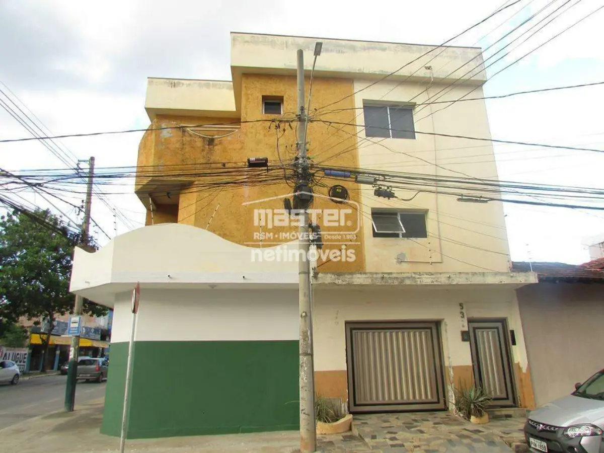 Casa para Locação com 5 quartos no bairro Cândida Câmara