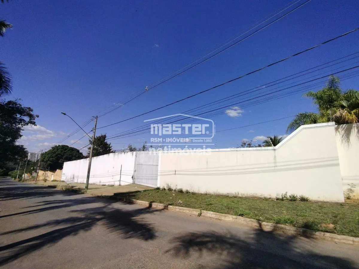 Casa para Locação no bairro Ibituruna
