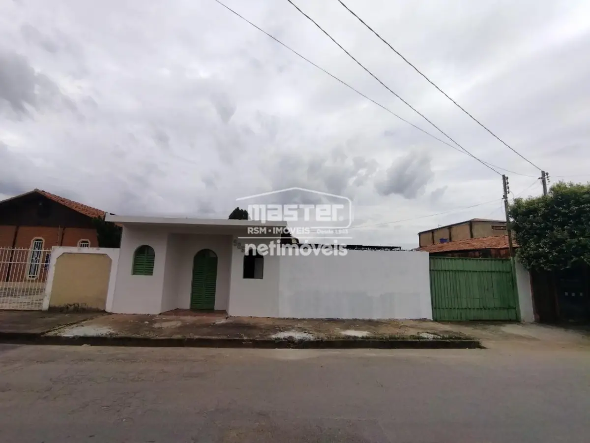 Galpão para Locação com área de 375,00 m² no bairro Monte Carmelo