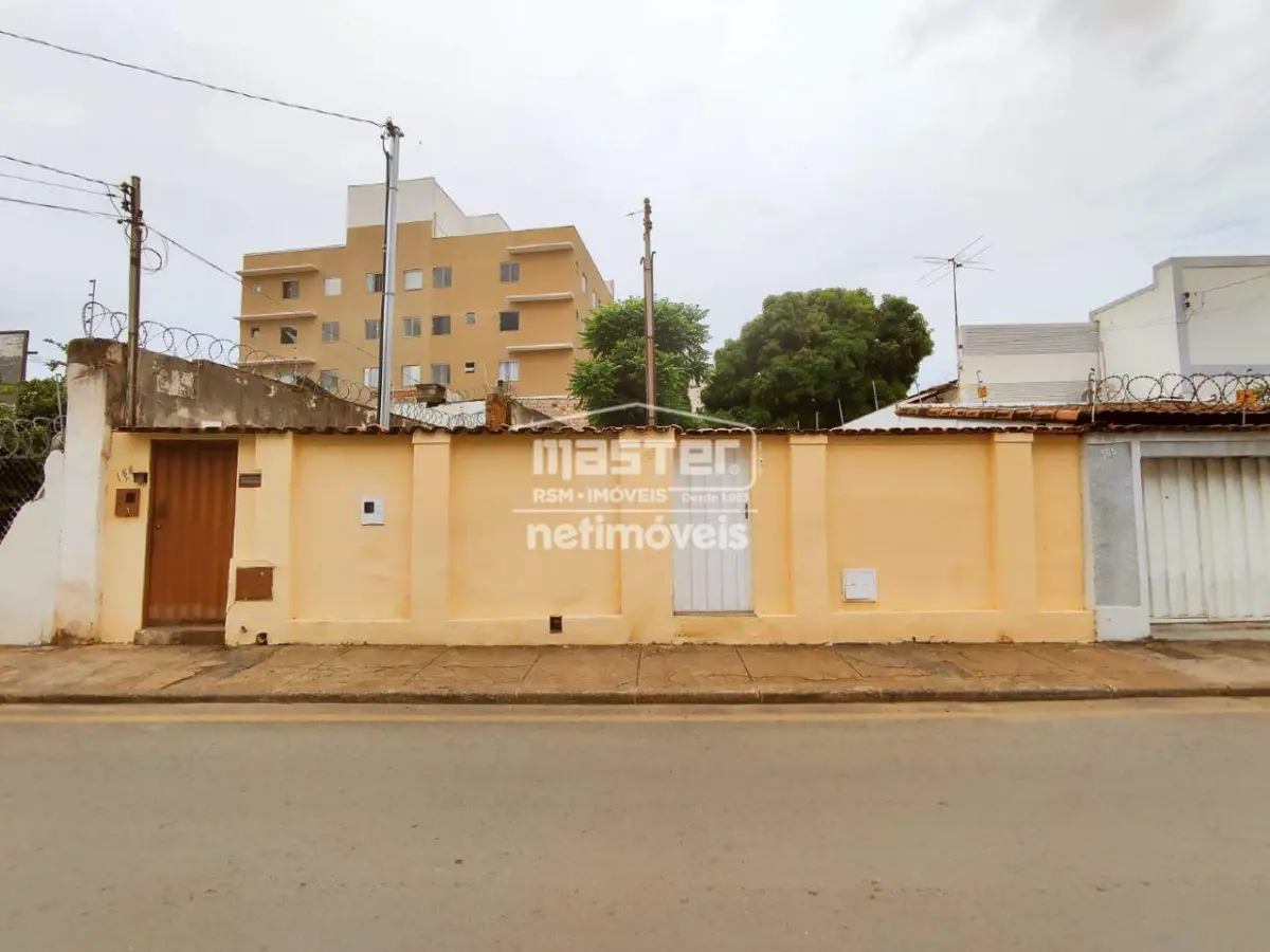 Casa para Locação com 2 quartos no bairro Centro