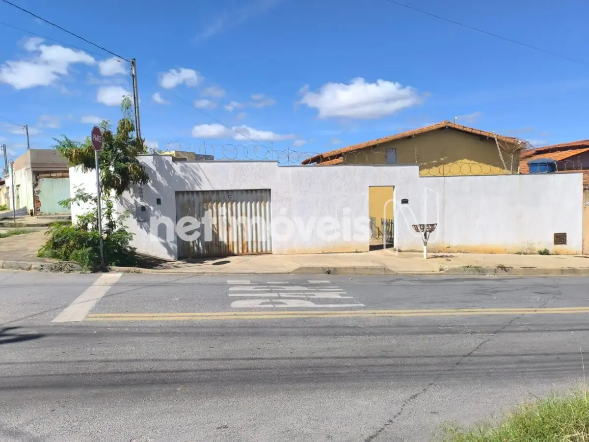 1172581_0 Casa para Venda com 3 quartos no bairro Carmelo