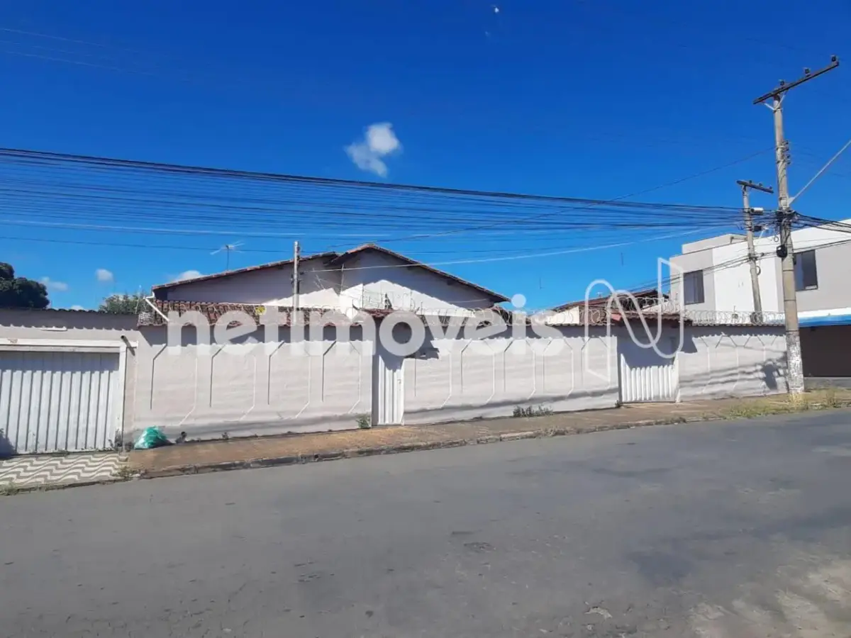 Casa para Venda com 4 quartos no bairro Santa Rita I