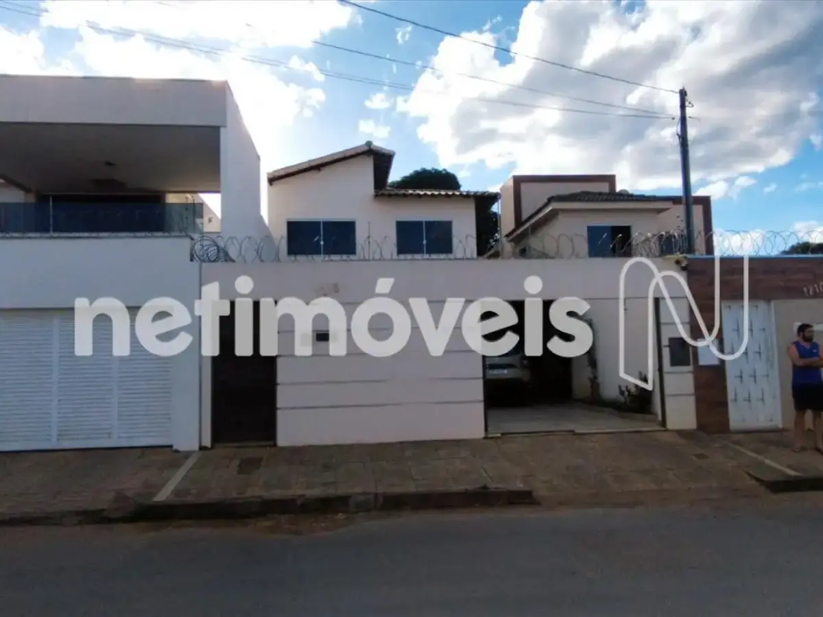 Casa para Venda com 4 quartos no bairro Morada do Sol