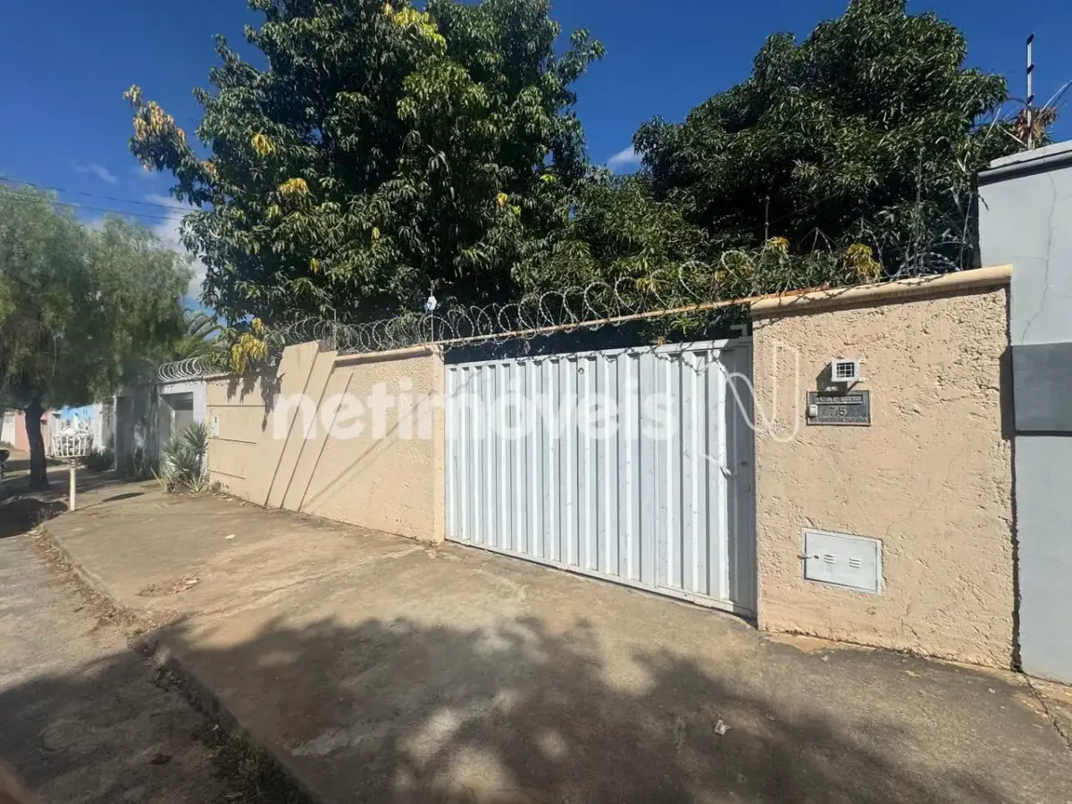 Casa para Venda com 3 quartos no bairro Vila Oliveira