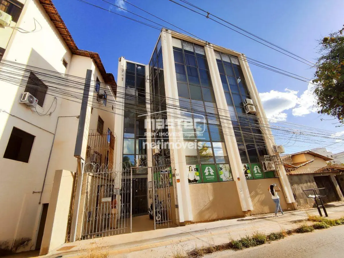 Sala para Locação de área principal de 32,00 m² no bairro Centro