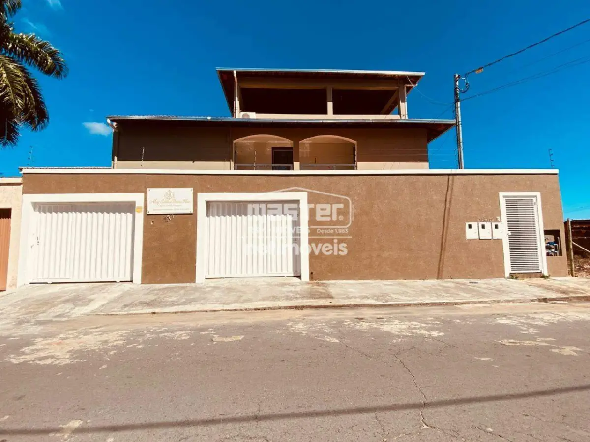 Casa Mobiliado para Locação com 4 quartos no bairro Vila Guilhermina