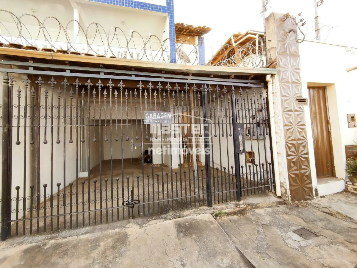 6377_0 Casa para Locação com 4 quartos no bairro São José