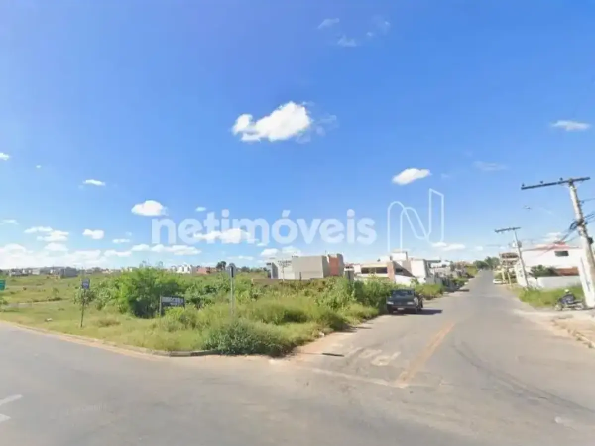 Lote para Venda com área de 810 m² no bairro Planalto