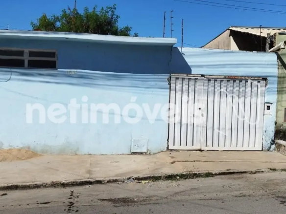 Casa para Venda com 2 quartos no bairro Vila Oliveira