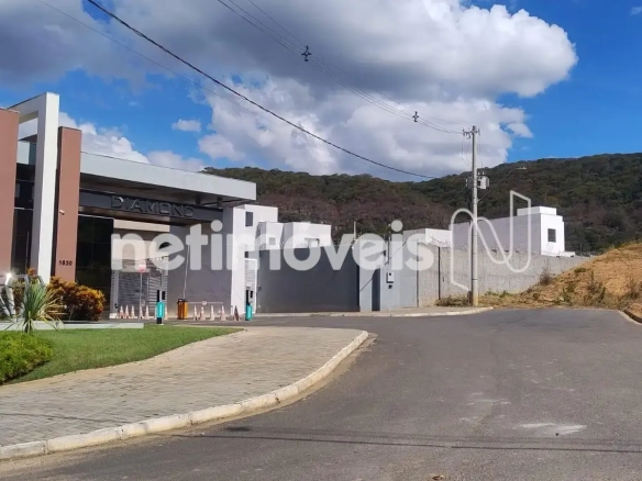 Lote para Venda com área de 578.98 m² no bairro Ibituruna