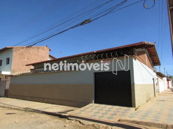 Casa para Venda com 3 quartos no bairro São Judas Tadeu