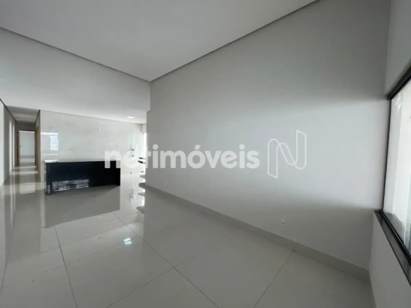 Casa para Venda com 3 quartos no bairro São Mateus