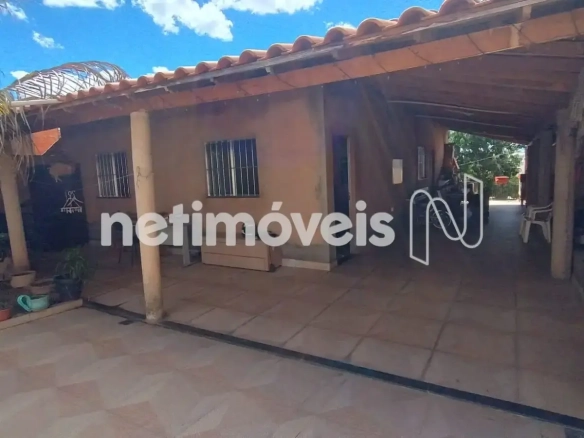 Casa para Venda com 4 quartos no bairro Santa Rafaela