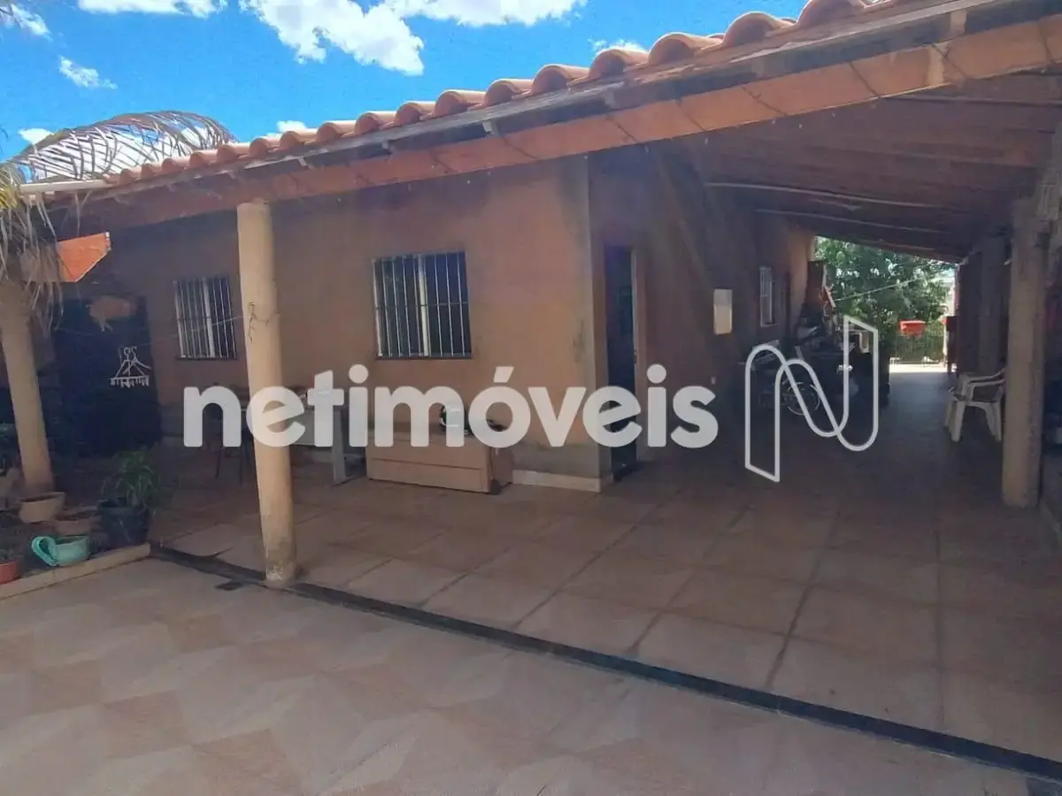 Casa para Venda com 4 quartos no bairro Santa Rafaela