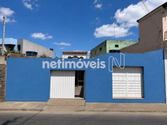 Ponto Comercial para Venda de área principal de 263.36 m² no bairro Roxo Verde