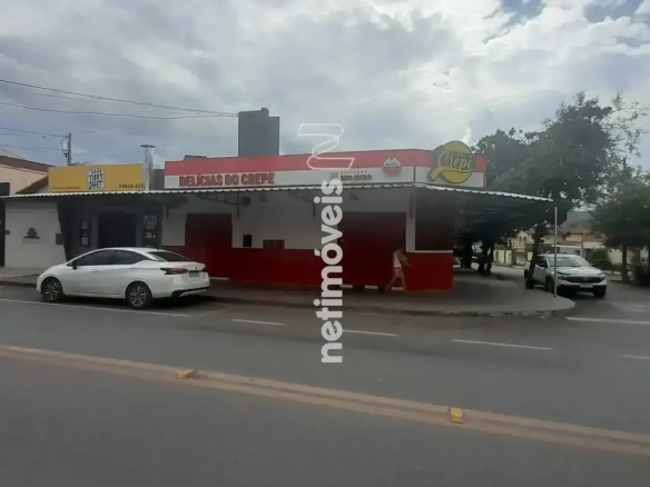 Casa para Venda com 4 quartos no bairro Cândida Câmara