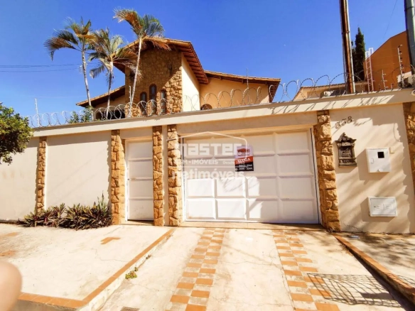 Casa para Locação com 3 quartos no bairro Morada do Sol