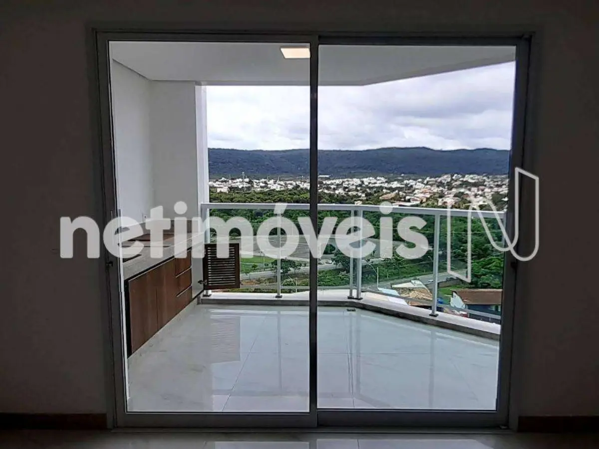 Apartamento para Venda com 3 quartos no bairro Cândida Câmara