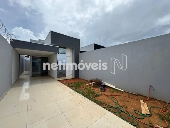 Casa para Venda com 2 quartos no bairro Delfino Magalhães