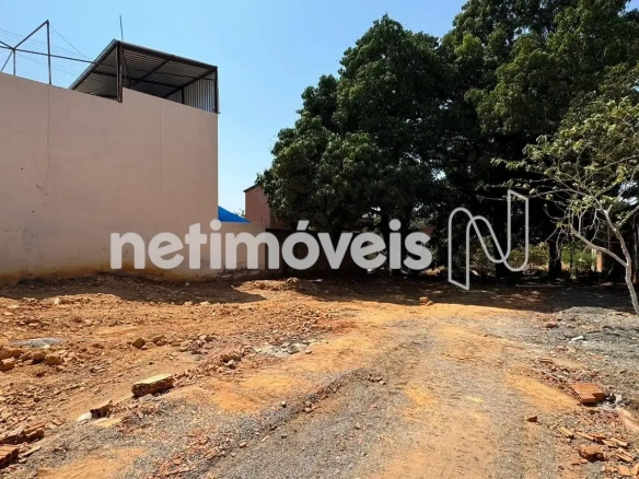 Lote para Venda com área de 834.47 m² no bairro Morrinhos
