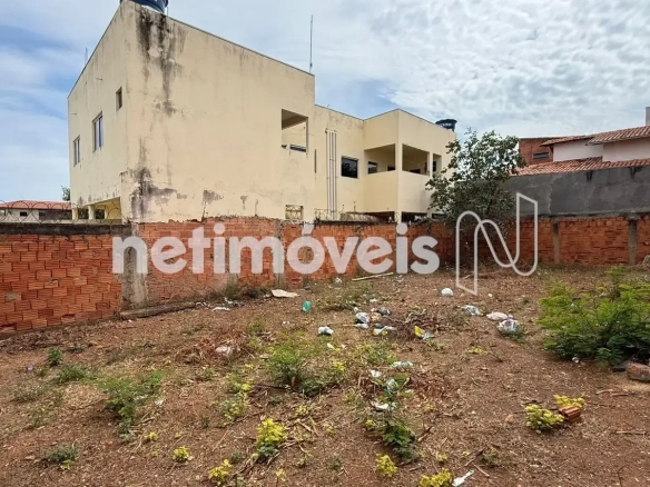 Lote para Venda com área de 200 m² no bairro Planalto