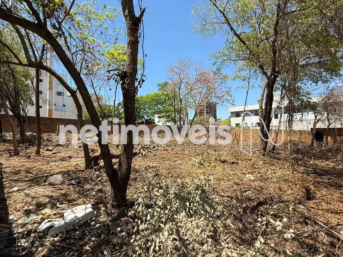 Lote para Venda com área de 990 m² no bairro Morada do Sol