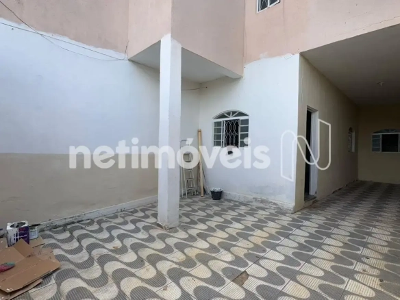 Casa para Venda com 7 quartos no bairro Monte Carmelo