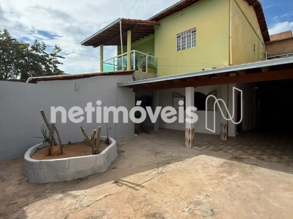 Casa para Venda com 3 quartos no bairro Planalto