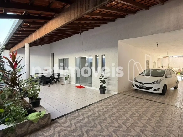 Casa para Venda com 4 quartos no bairro Vila Sumaré