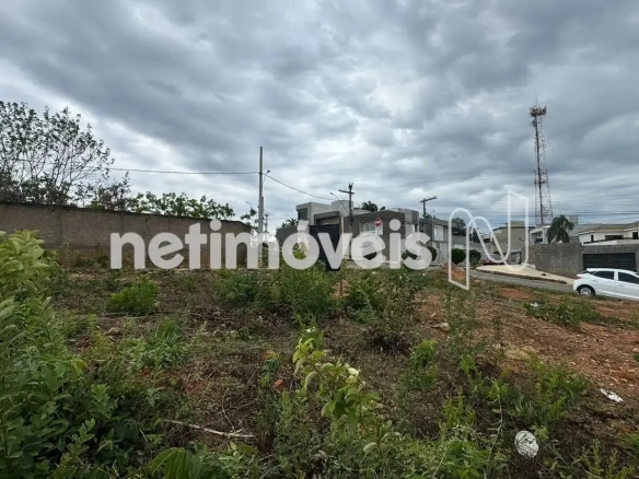 Lote para Venda com área de 600 m² no bairro Ibituruna