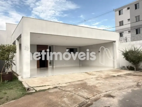 Casa em Condomínio para Venda com 3 quartos no bairro São Judas Tadeu