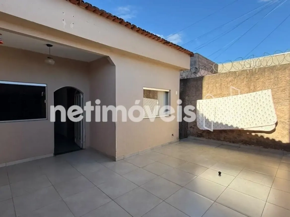 Casa para Venda com 3 quartos no bairro Delfino Magalhães