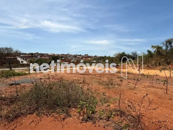 Lote para Venda com área de 200 m² no bairro Carmelo