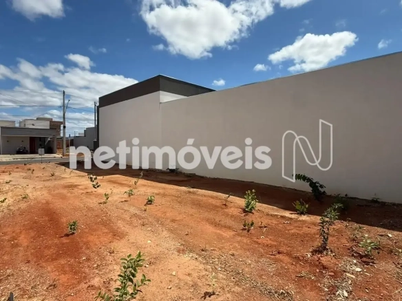 Lote para Venda com área de 200 m² no bairro Vila Segura