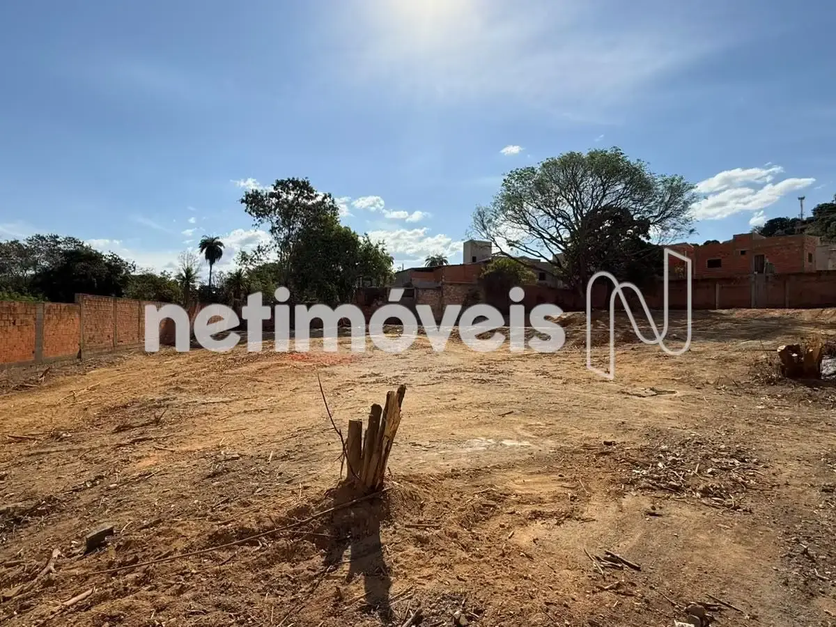 Lote para Venda com área de 2204 m² no bairro Vila Antônio Narciso
