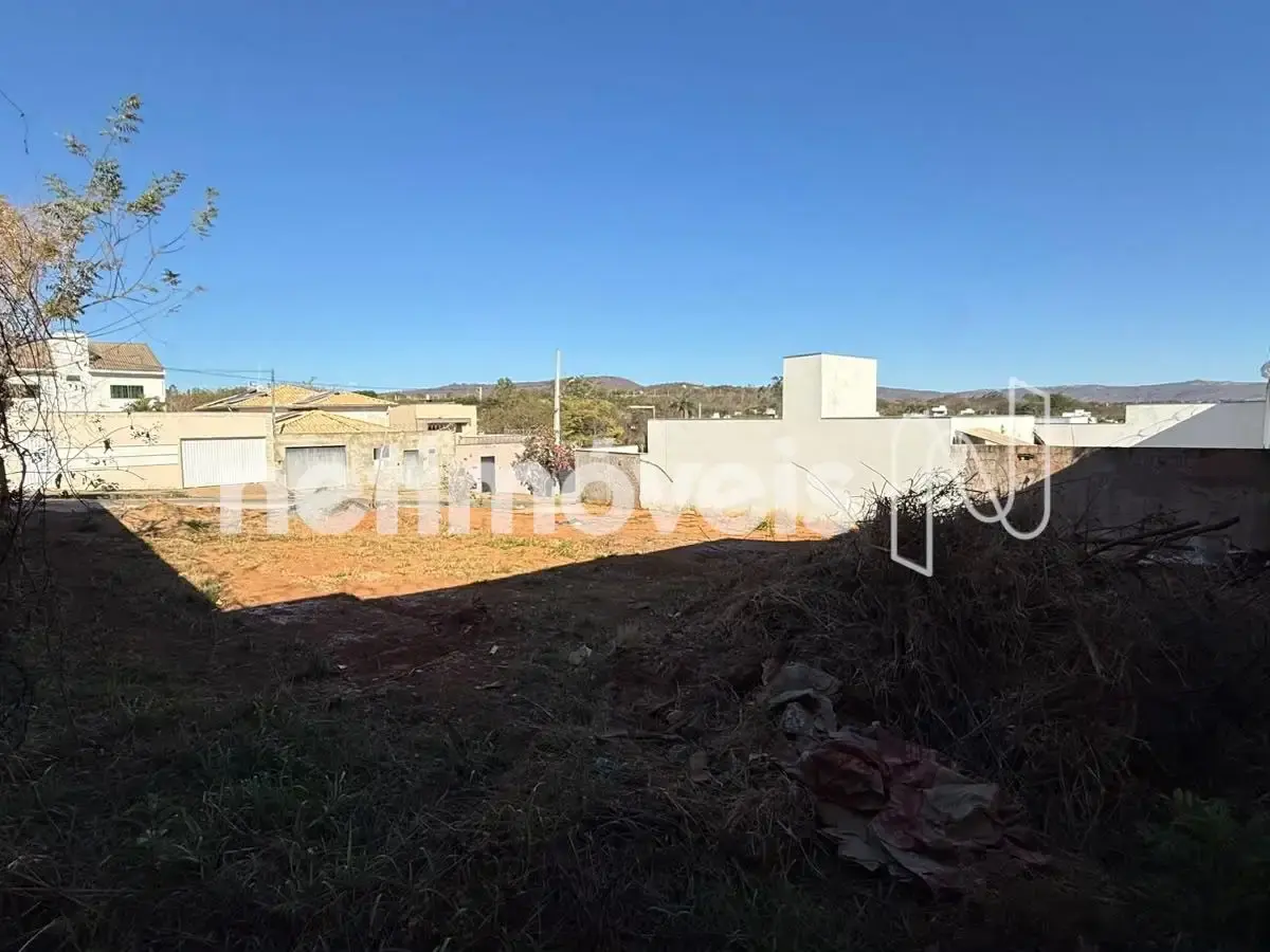 Lote para Venda com área de 225 m² no bairro Chácaras Paraíso
