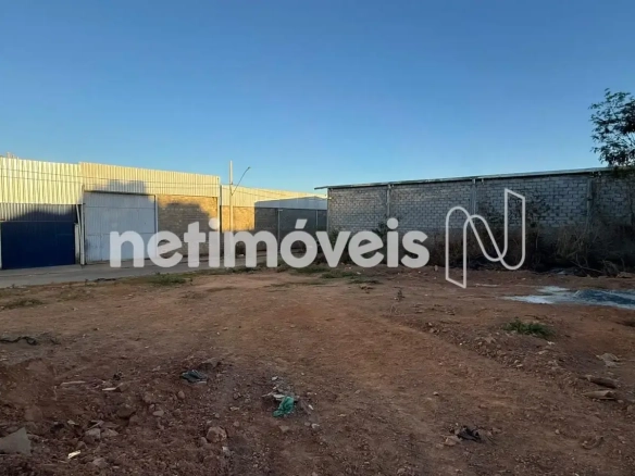 Lote para Venda com área de 1190 m² no bairro Monte Carmelo