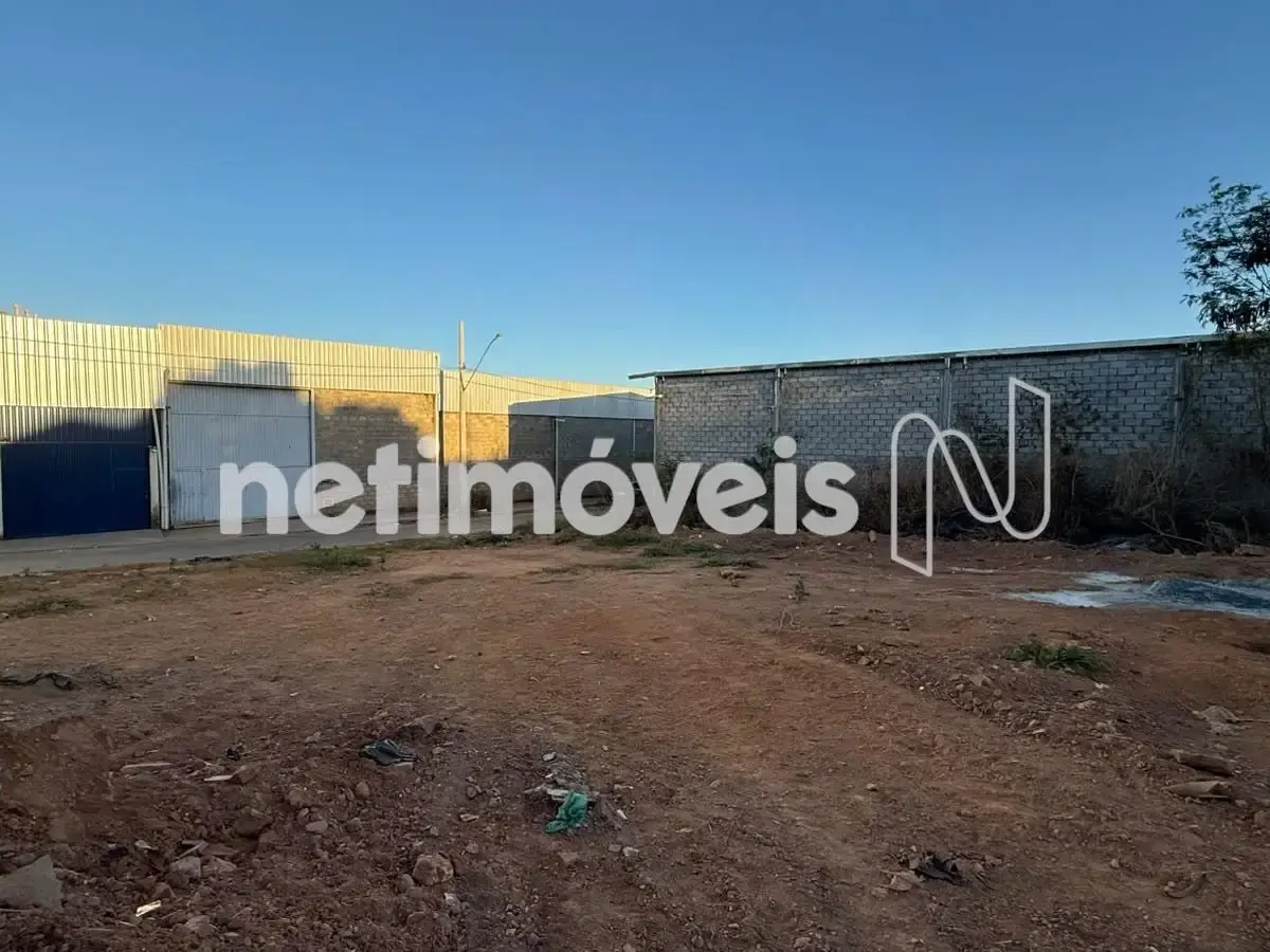 Lote para Venda com área de 1190 m² no bairro Monte Carmelo
