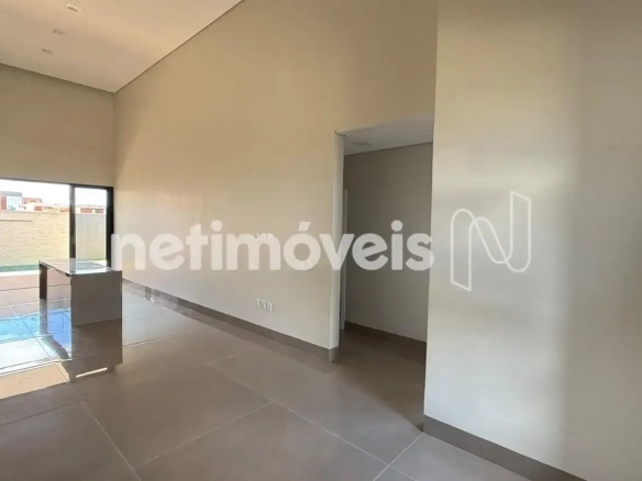 Casa para Venda no bairro Vila Segura