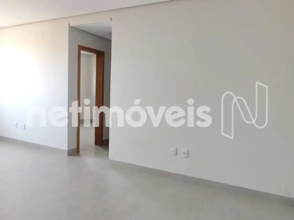 Apartamento para Venda com 2 quartos no bairro Cândida Câmara