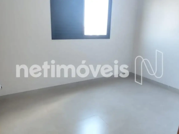 Apartamento para Venda com 2 quartos no bairro Cândida Câmara