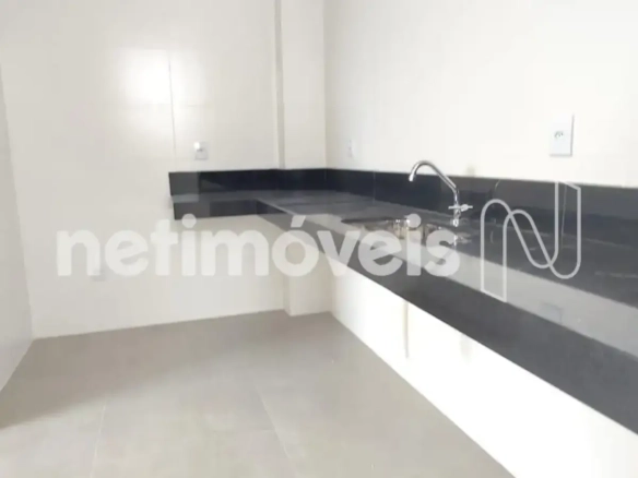 Apartamento para Venda com 2 quartos no bairro Cândida Câmara