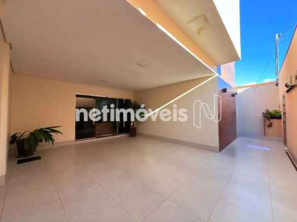 Casa para Venda com 3 quartos no bairro Planalto