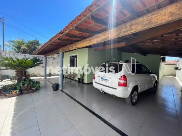 Casa para Venda com 3 quartos no bairro Alcides Rabelo
